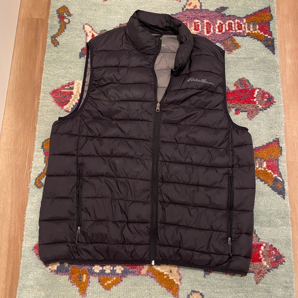 Eddie Bauer Men’s Puffy Puffer Down Vest Black